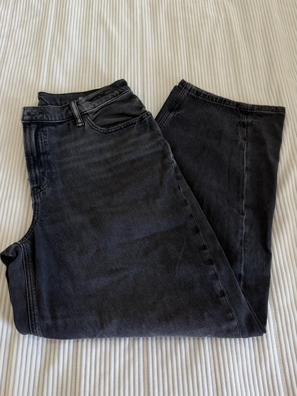 Low Rise Baggy Barrel Jeans